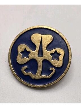 Vintage Leavens Girl Scout Clover Blue Enamel Gold Tone Pin 3/4"